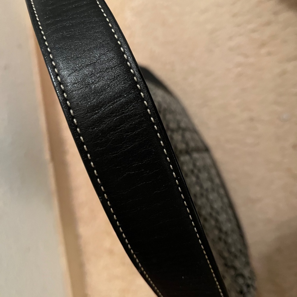 Coach G065-F10418 black Signature Jacquard with Smooth Leather - Picture 5 of 10